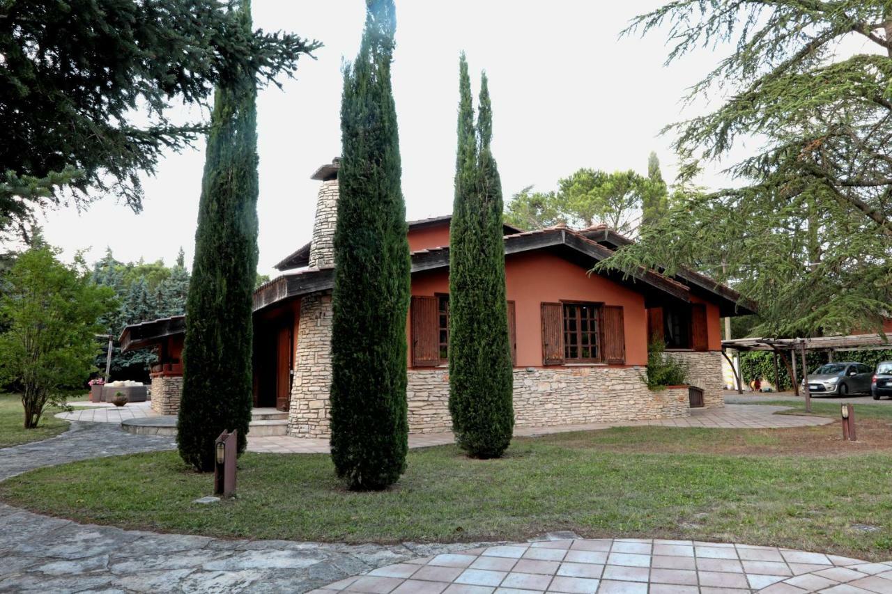 I Lari Castel Del Monte Bed & Breakfast กาสเตล เดล มอนเต ภายนอก รูปภาพ