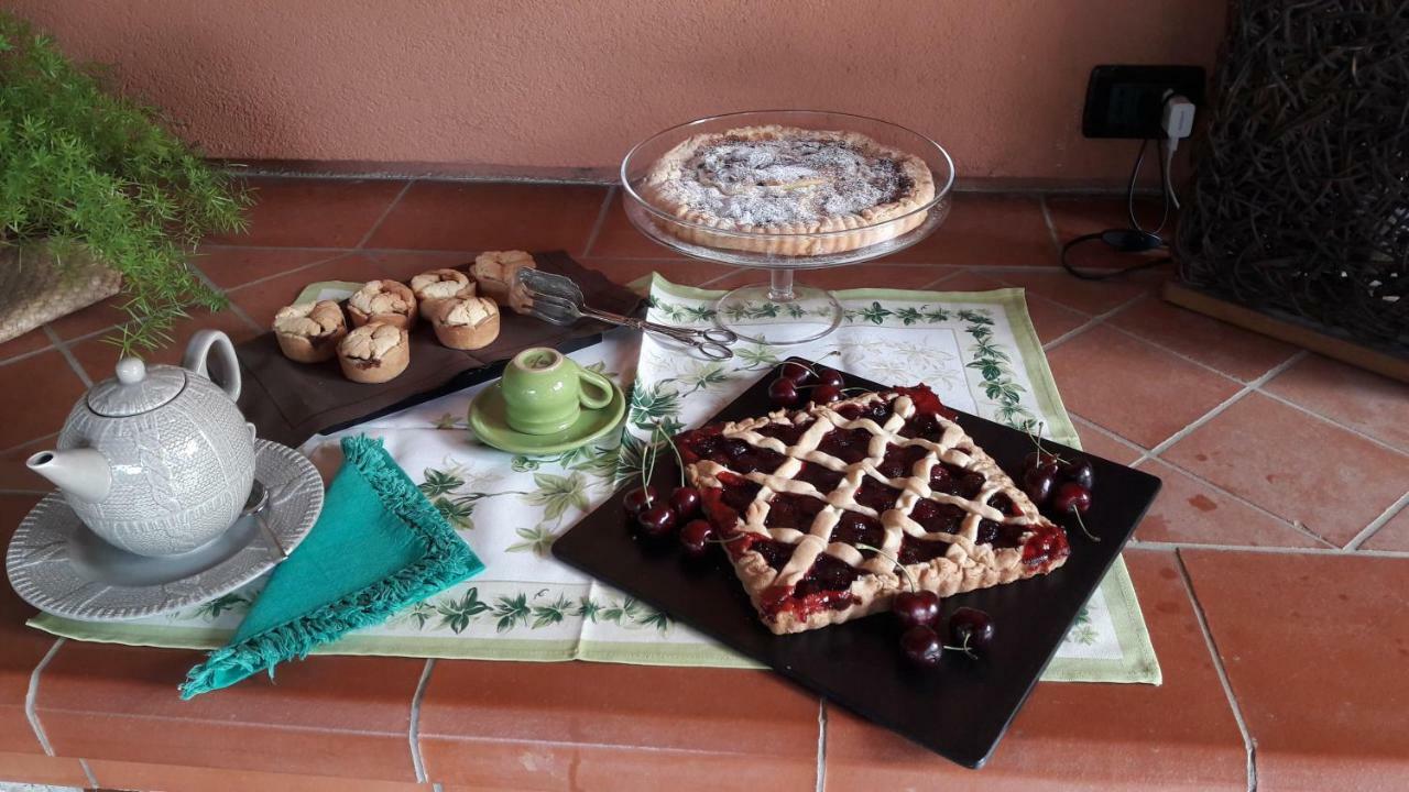 I Lari Castel Del Monte Bed & Breakfast กาสเตล เดล มอนเต ภายนอก รูปภาพ